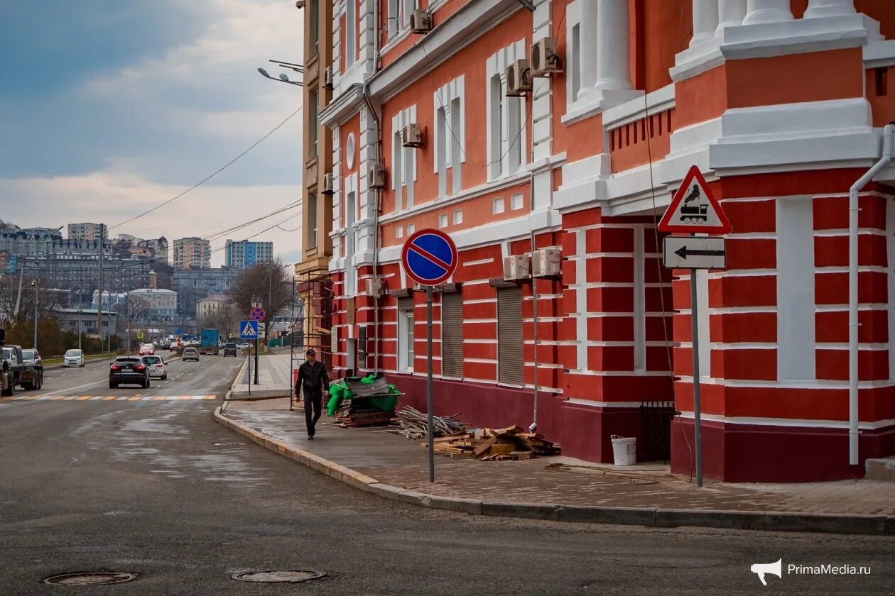 Happy car ул петра великого 13 фото Исторический ремонт: в каком сейчас состоянии 14 зданий в центре Владивостока (Ф