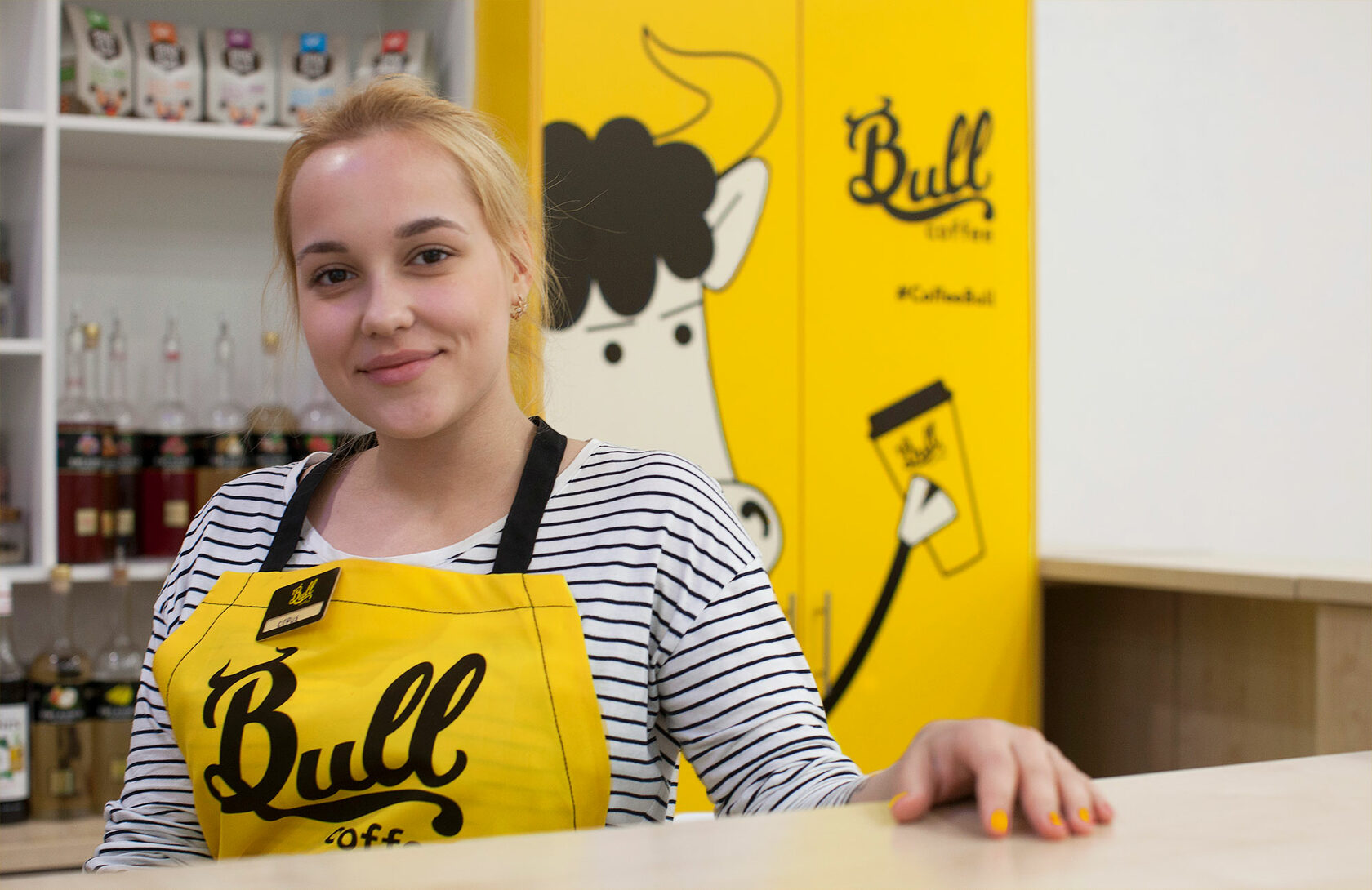 Happy coffee бул гагарина 2б фото Coffee Bull. Энергичный бренд для кофейни