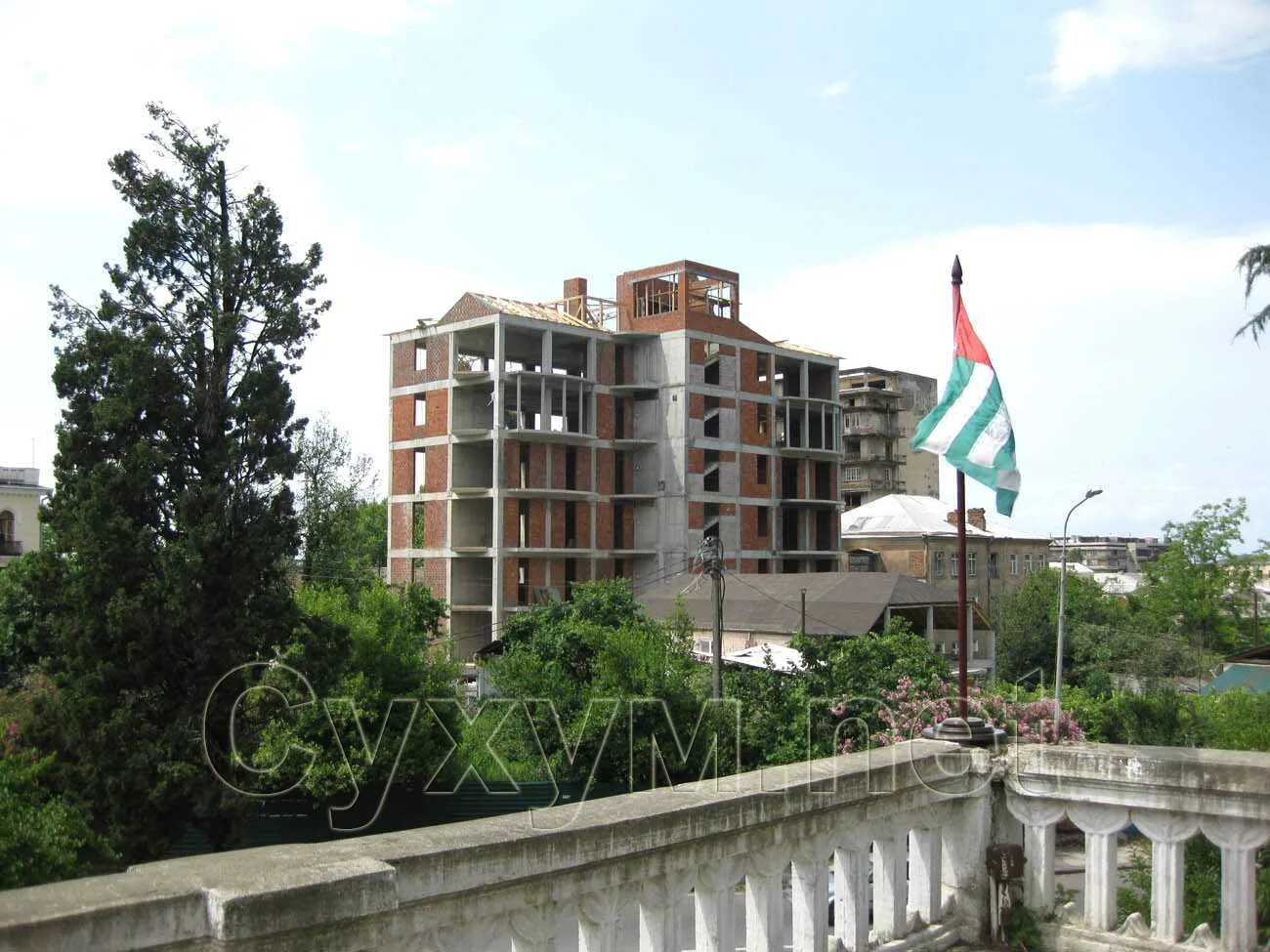 Happy end сухум проспект леона фото Элитная новостройка в начале проспекта Леона - Проспект Леона - Сухум