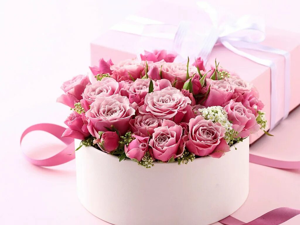 Happypik ru картинки с днем рождения женщине Розы в коробке на День рождения