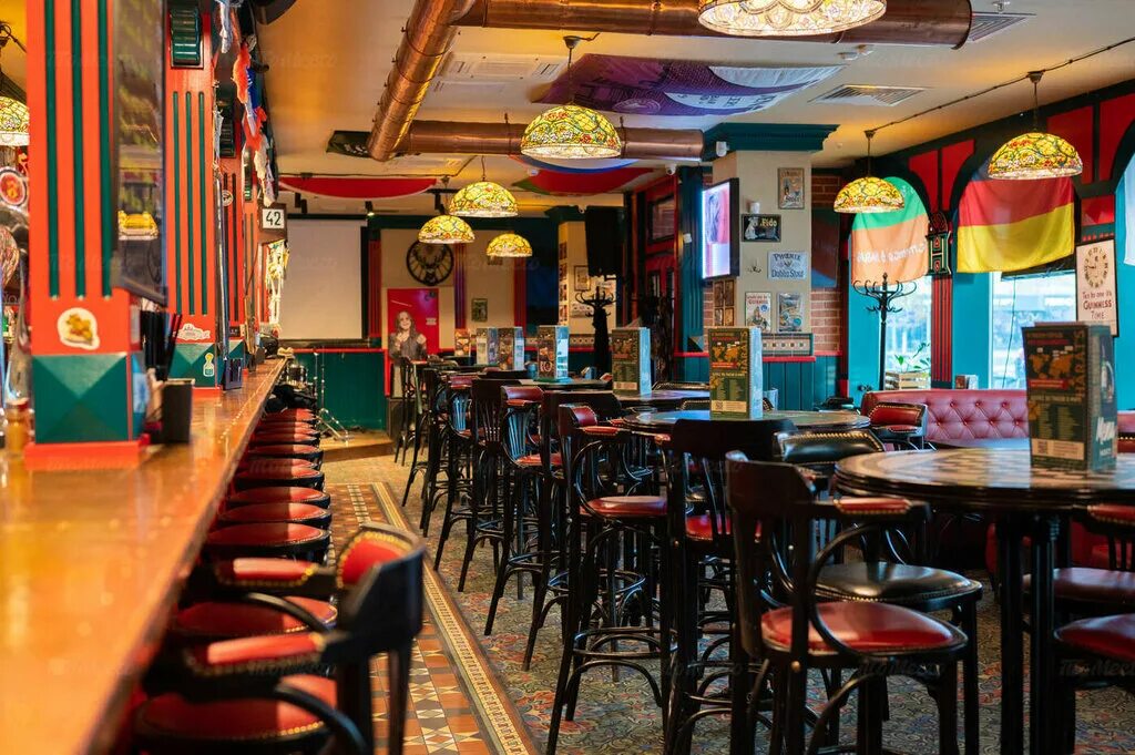 Harat s наб космонавтов 5а саратов фото Панорама: Harat’s pub, ресторан, ул. Новый Арбат, 24, Москва - Яндекс Карты