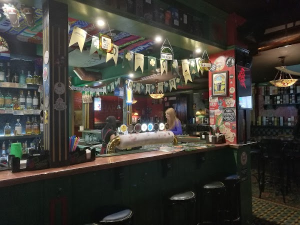 Harat s pub ул николаева 13а фото Harat's Pub, ул. Николаева, 13А, Smolensk, Smolenskая обл., रशिया, 214004