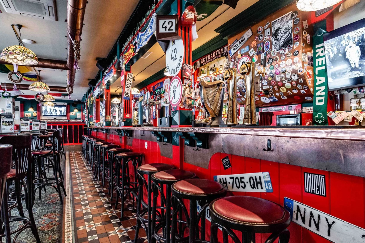 Harats pub таганская площадь 10 фото Паб "Harat’s Irish Pub" / "Харатс паб", Москва: бронирование, цены, меню, адрес,