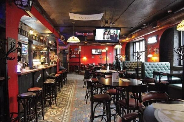 Harats pub таганская площадь 10 москва фото Нашумевший по просторам РФ HARAT`S PUB добрался наконец и до Томска. В настоящее