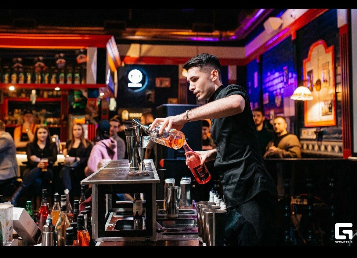 Harats ул желябова 1 тверь фото Foto: Harats, restoran, Tver, Zhelyabova Street, 1 - Yandex Maps