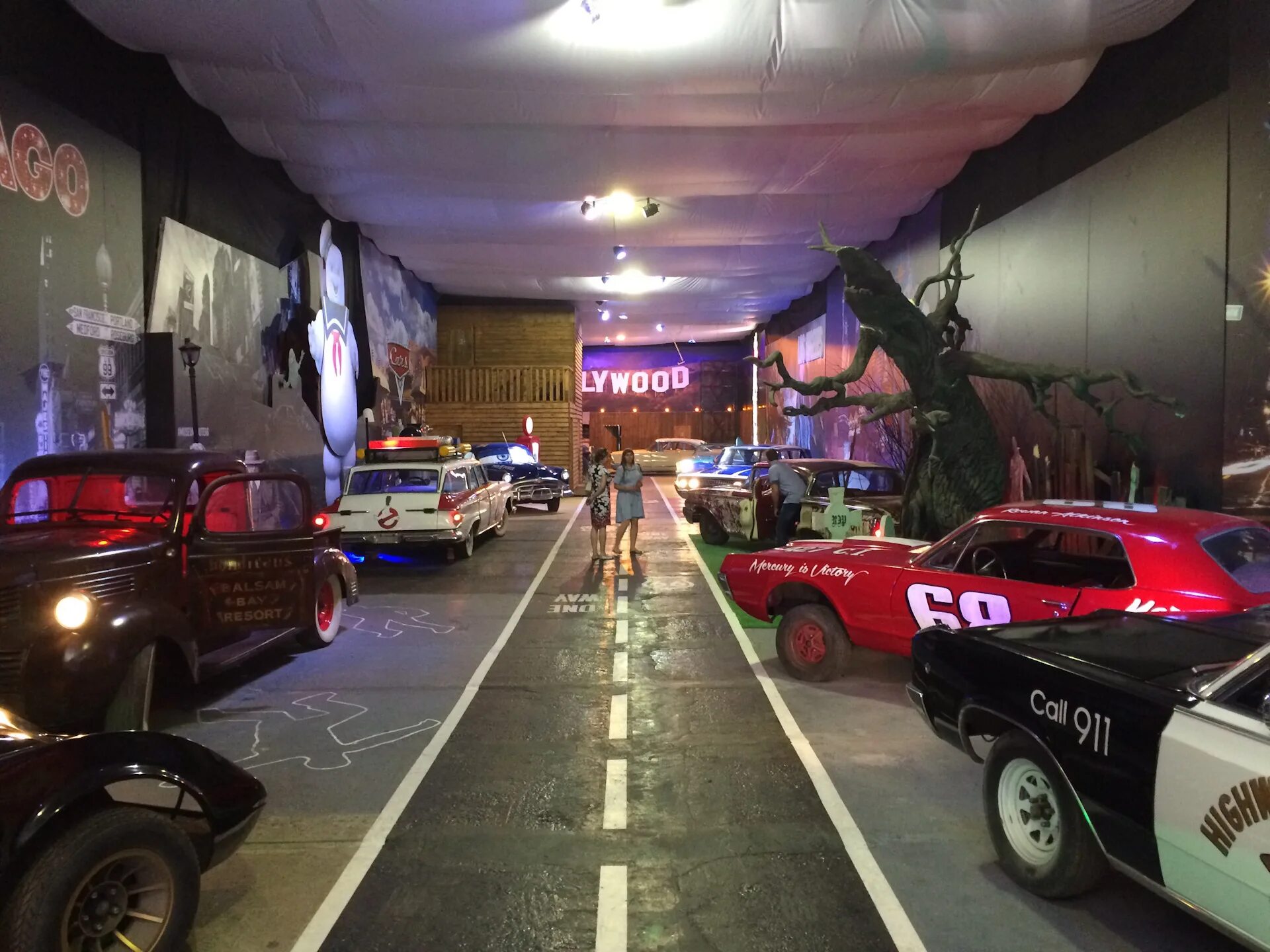 Hard rock конюшенная площадь 2в фото Посетил музей ROUTE 66 SPB - Chevrolet Impala (4G), 4,1 л, 1969 года встреча DRI