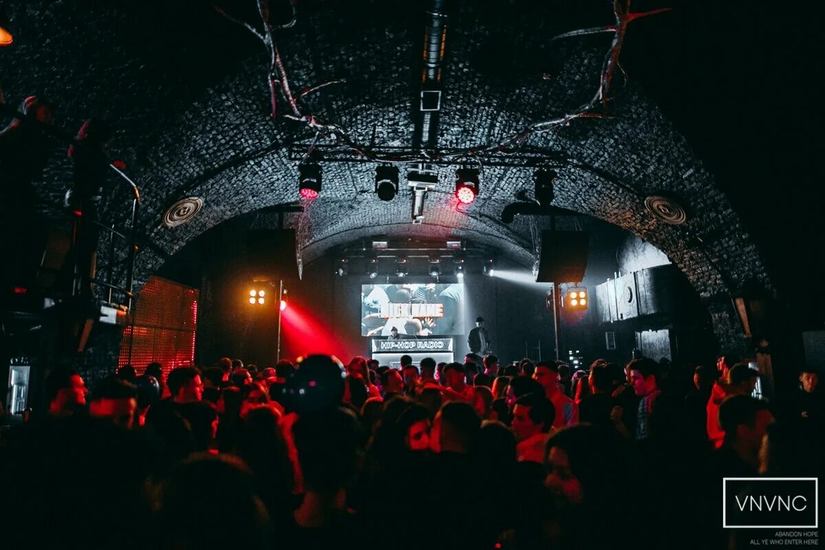 Hard rock конюшенная площадь 2в фото Заведения Петербурга, где можно провести новогоднюю ночь 2.0 Куда сходить в Пите