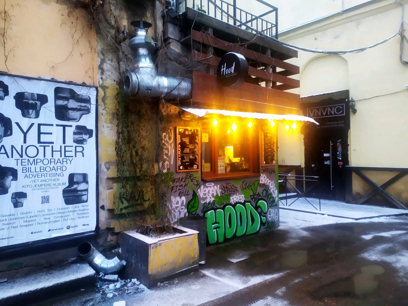 Hard rock конюшенная площадь 2в фото Фото: Конюшенная площадь, творческий кластер, Конюшенная площадь, 2В, Санкт-Пете