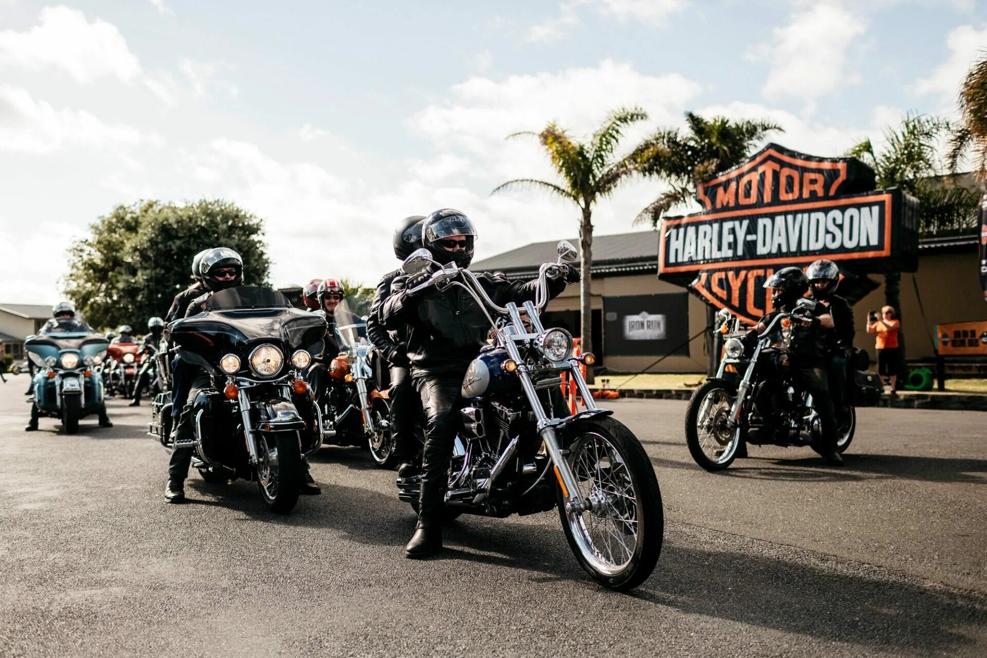 Harley davidson комсомольская ул 88 фото Brand Harley Davidson - The Success Factor Behind Darling On Wheels