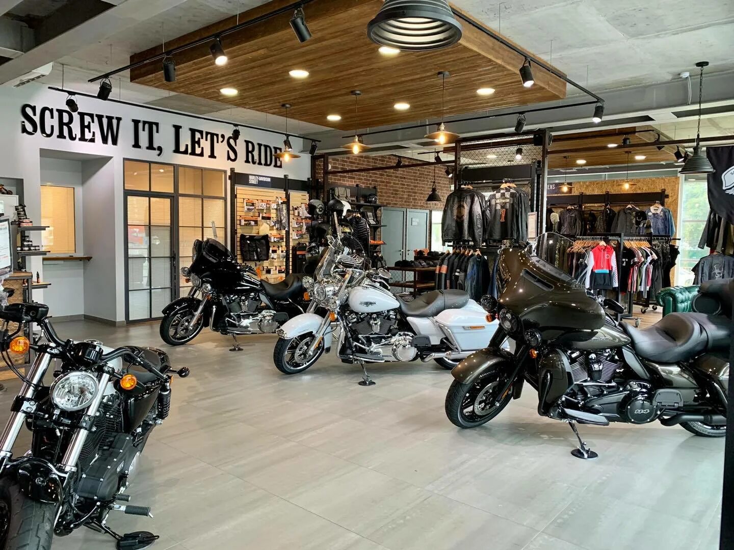 Harley davidson восточная ул 51 екатеринбург фото Harley-Davidson Самара - новости мотосалона в Самаре, улица Авроры, 154 - Яндекс