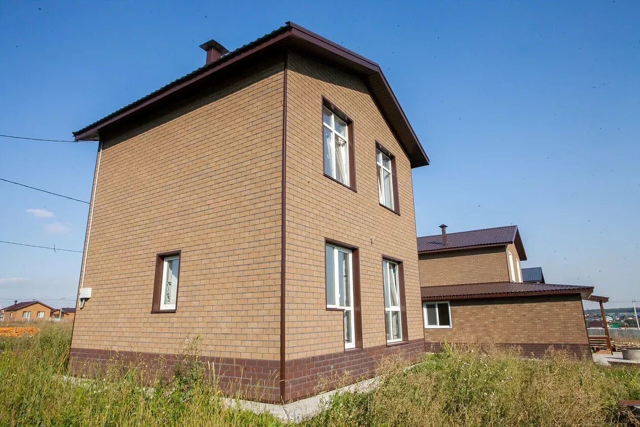 Hauberk песчаный кирпич фото домов Фасадная плитка HAUBERK кирпич купить по доступной цене в Уфе