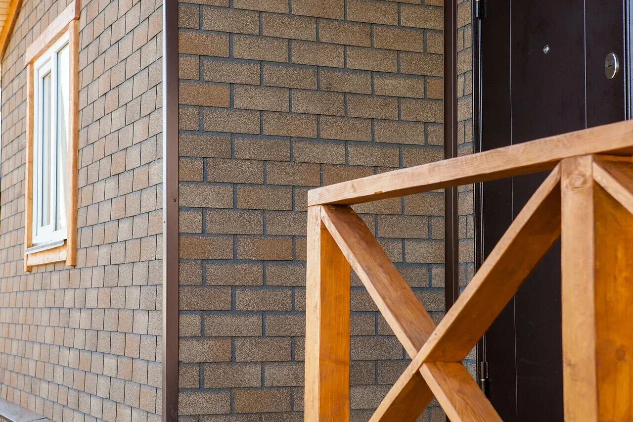 Hauberk песчаный кирпич фото домов ТЕХНОНИКОЛЬ HAUBERK фасадная плитка, Кирпич Песчаный (2 кв.м.) - купить с достав