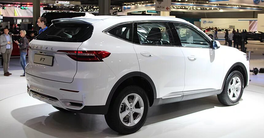 Haval 7 фото Представлен кроссовер Haval F7, который будут выпускать в России - Авторевю