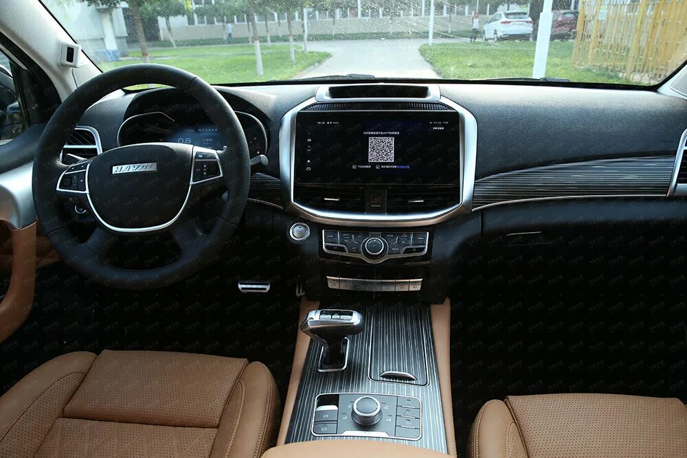 Haval 9 фото цена комплектации и цены Рамный внедорожник Haval H9 обновился: другая передняя часть и салон - Российска