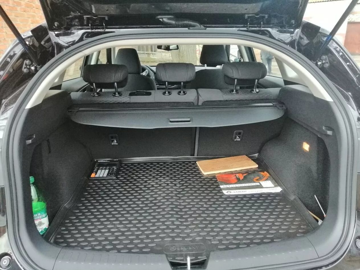 Haval f7 багажник фото Хавал Ф7 2020, 2 литра, Знакомство с компанией Грейт Вол начал в 2010 году, Крас