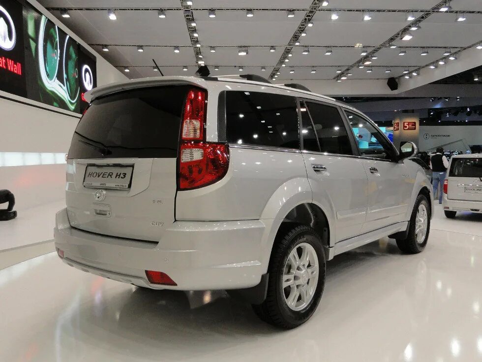Haval h3 цена и комплектация фото Стала известна стартовая цена внедорожника DW Hower (бывший GW Hover) - Новости 