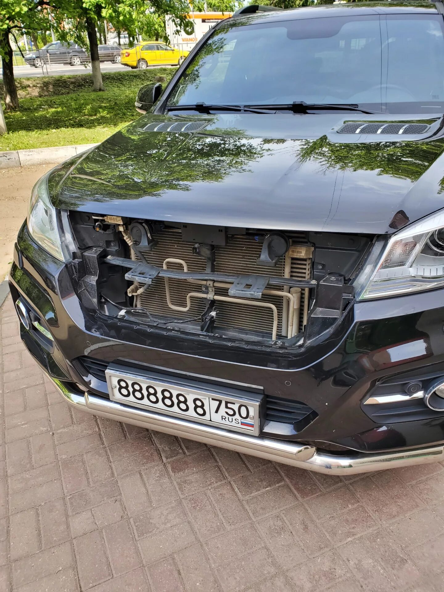 Haval h9 тюнинг решетки радиатора Переход решетки радиатора и дисков на тёмную сторону. Замена штатной резины. Ощу