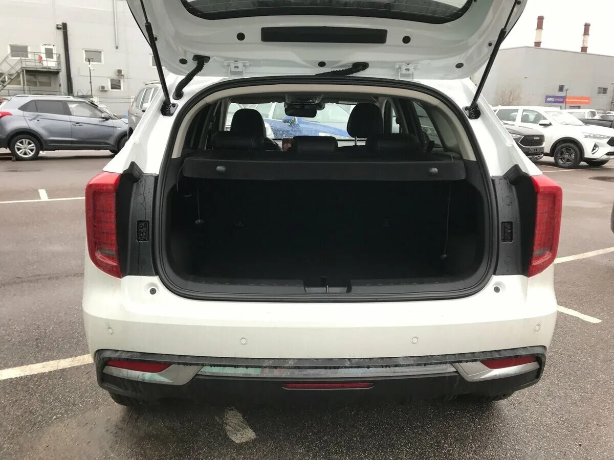 Haval jolion фото салона и багажника Купить новый Haval Jolion I 1.5 AMT (143 л.с.) бензин робот в Санкт-Петербурге: 