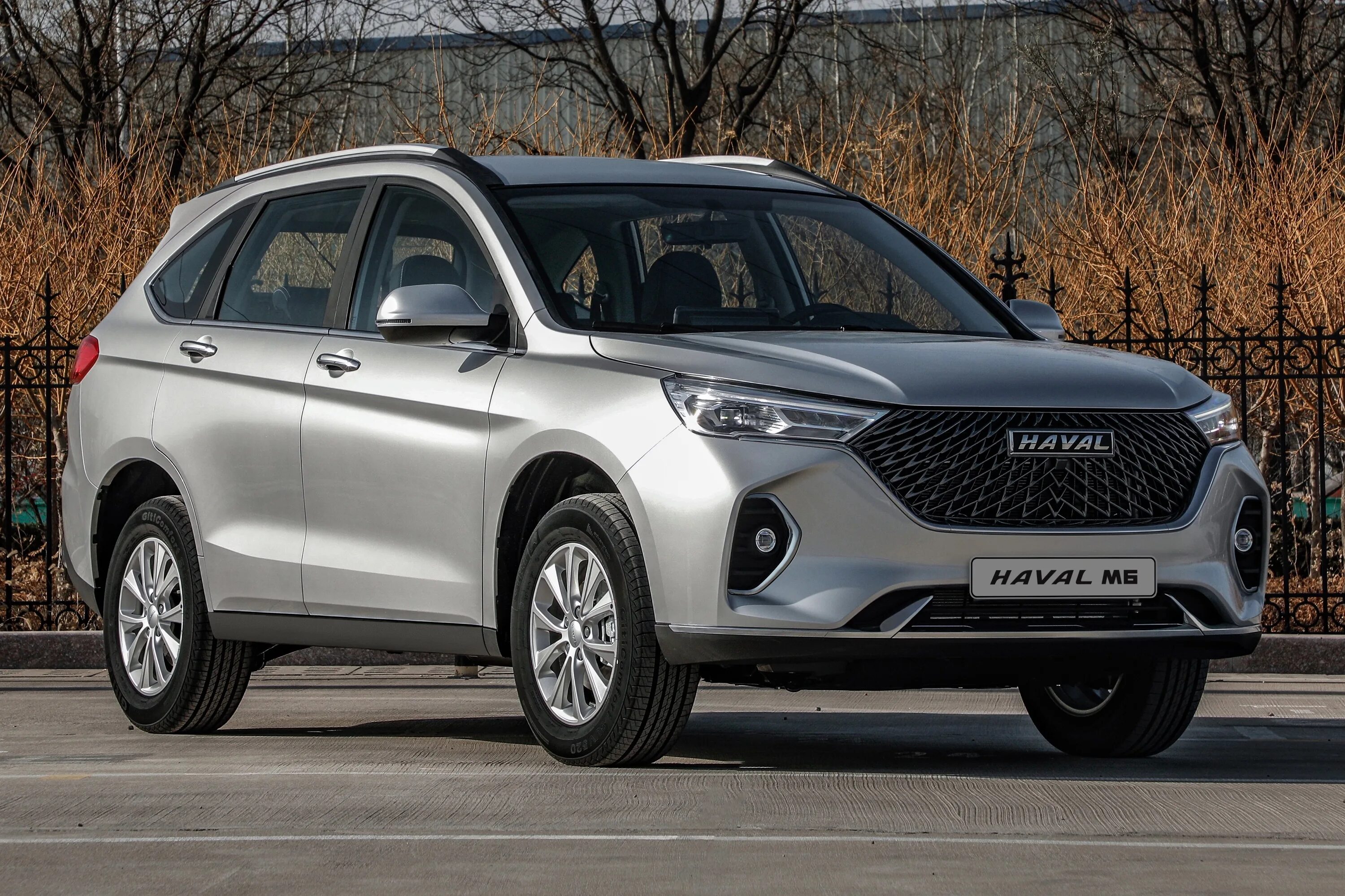 Haval m 6 фото Haval нашел способ запустить тестовую сборку кроссоверов M6 на заводе под Тулой 