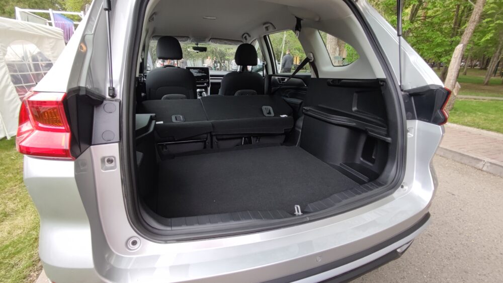 Haval m6 фото багажника Недорогой кроссовер Haval M6 вышел на рынок Казахстана