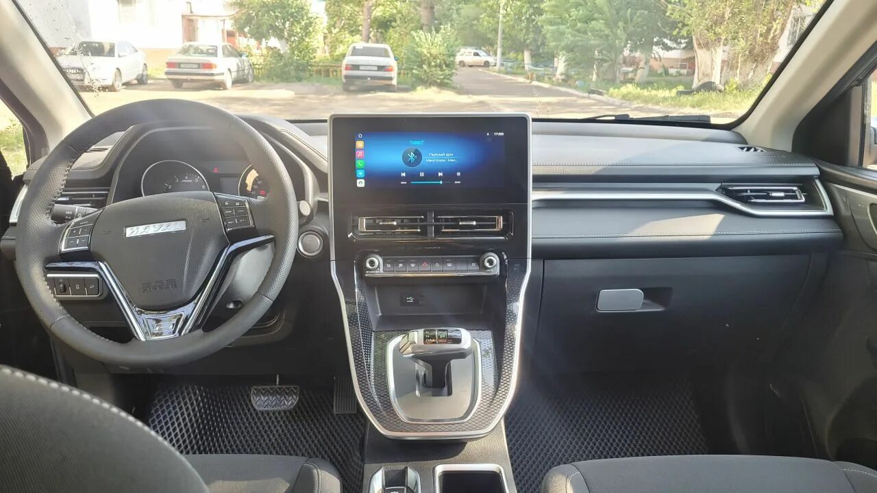 Haval m6 фото салона Haval M6 2023, 1.5 литра, Всем привет, Рудный, Костанайская область, расход 7.0