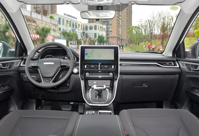 Haval m6 фото салона В Китае новый кроссовер Haval H6 Plus можно приобрести всего за 780 000 рублей -