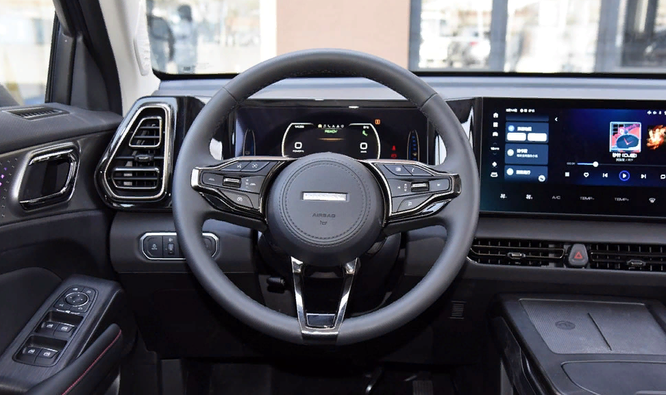 Haval m6 фото салона Haval представил два абсолютно новых кроссовера В Движении Дзен