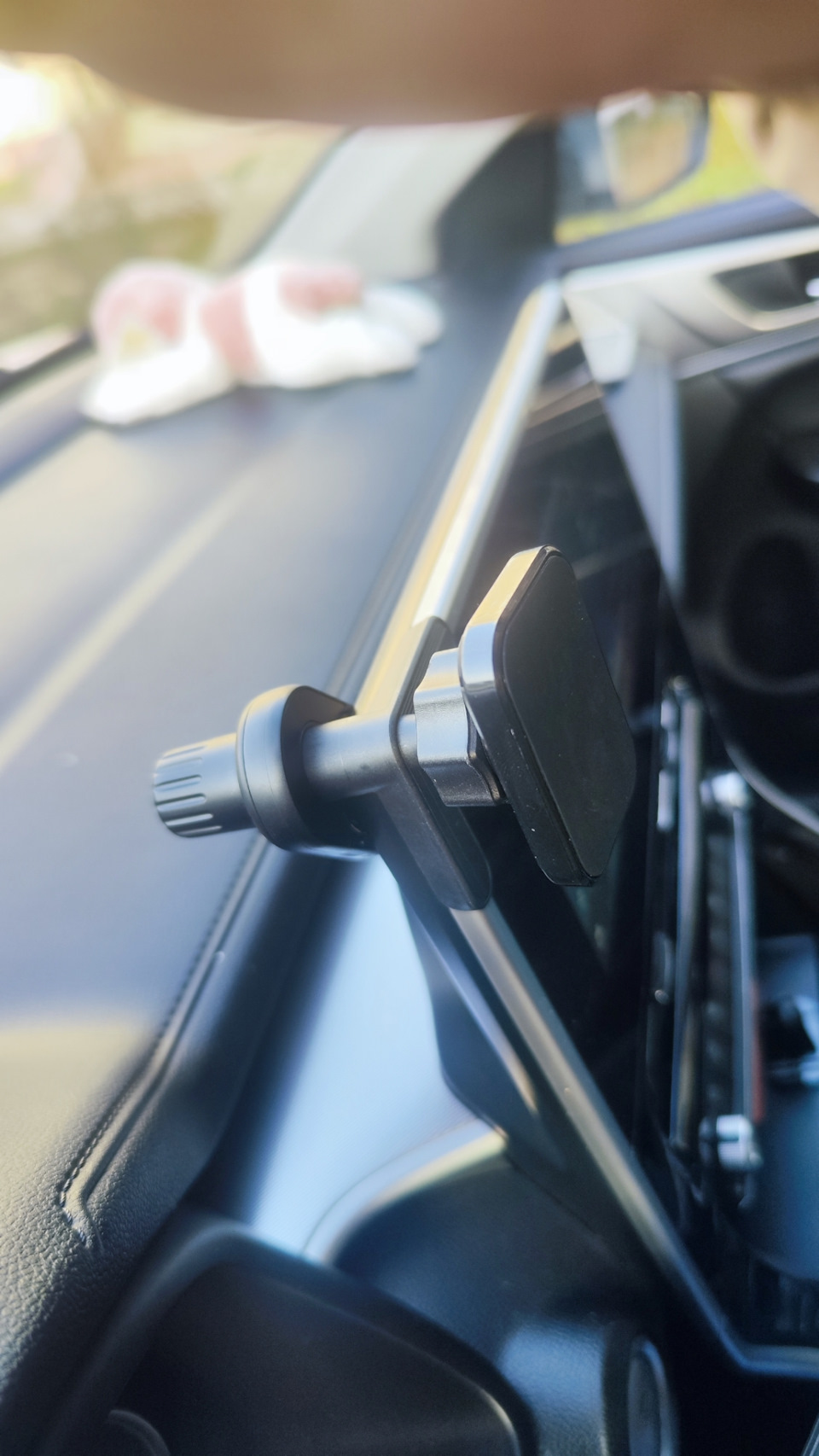 Haval m6 подключение телефона Держалка для телефона - Haval M6 (2G), 1,5 л, 2024 года аксессуары DRIVE2