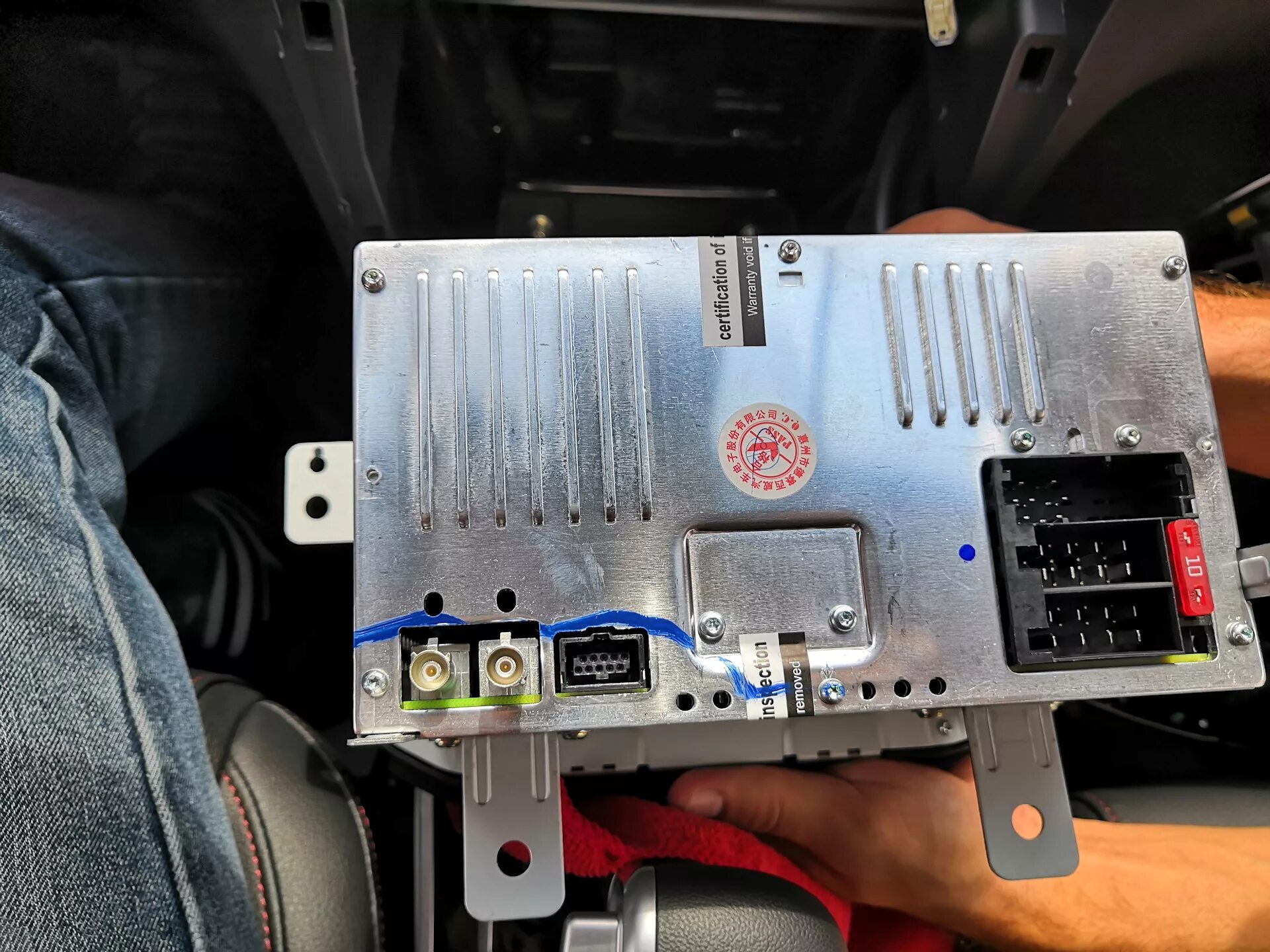 Haval m6 точки подключения Как извлечь штатную мультимедиа систему HAVAL H2 - Haval H2, 1,5 л, 2019 года ав