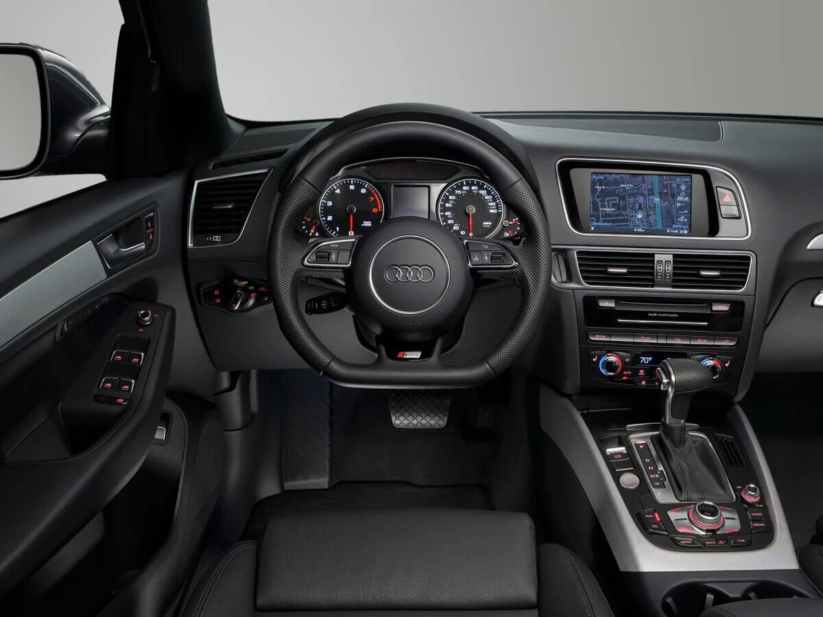 Q5 фото салона Купить б/у Audi Q5 I (8R) 3.2 AT (271 л.с.) 4WD бензин автомат в Челябинске: чёр