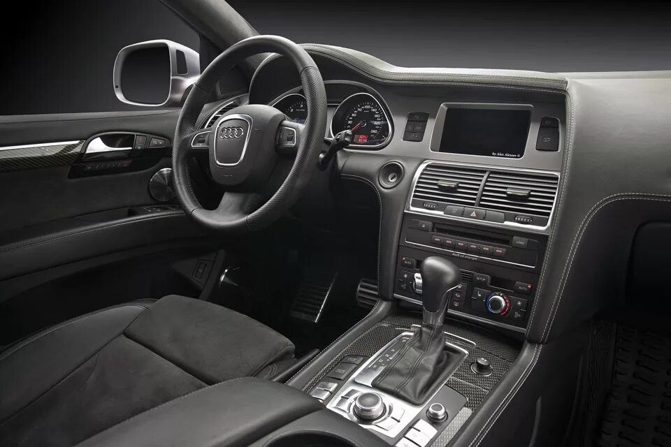 Q7 фото салона Interior Q7 V12 - прелести салона - Audi Q7 (1G), 6 л, 2009 года фотография DRIV