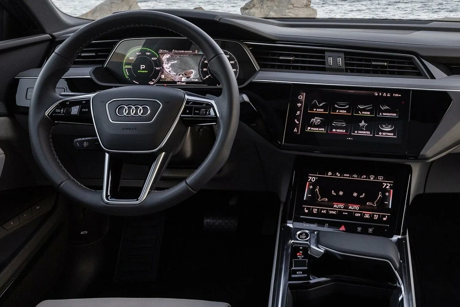 Q8 фото салона Интерьер салона Audi Q8 Sportback e-tron