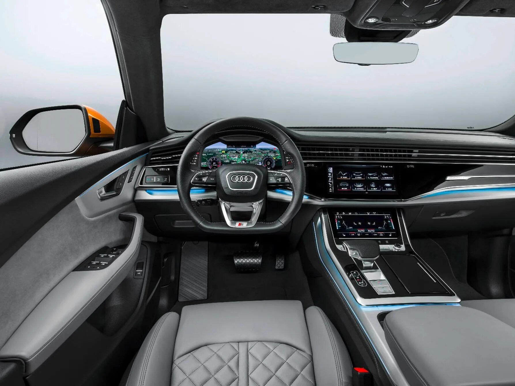Q8 фото салона Audi tops its SUV range with new Q8 Audi suv, Audi, Renault megane