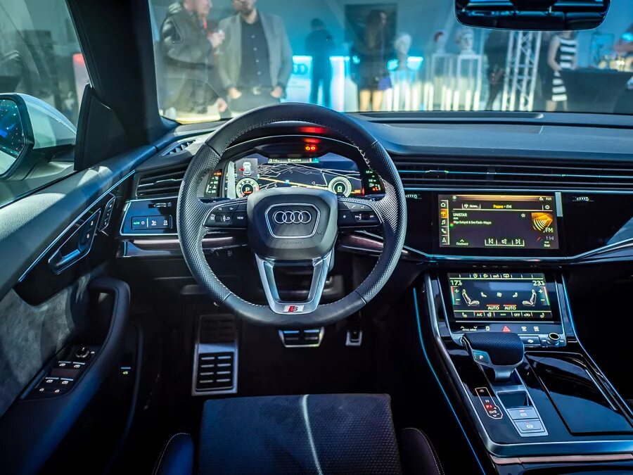 Q8 фото салона В Минск приехал кроссоверный флагман Audi - Q8