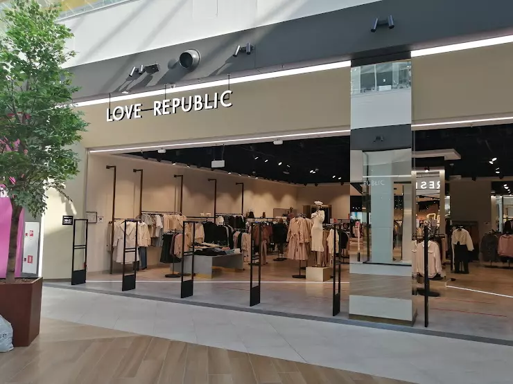 Quiksilver ш космонавтов 162б фото Планета ш космонавтов 162б