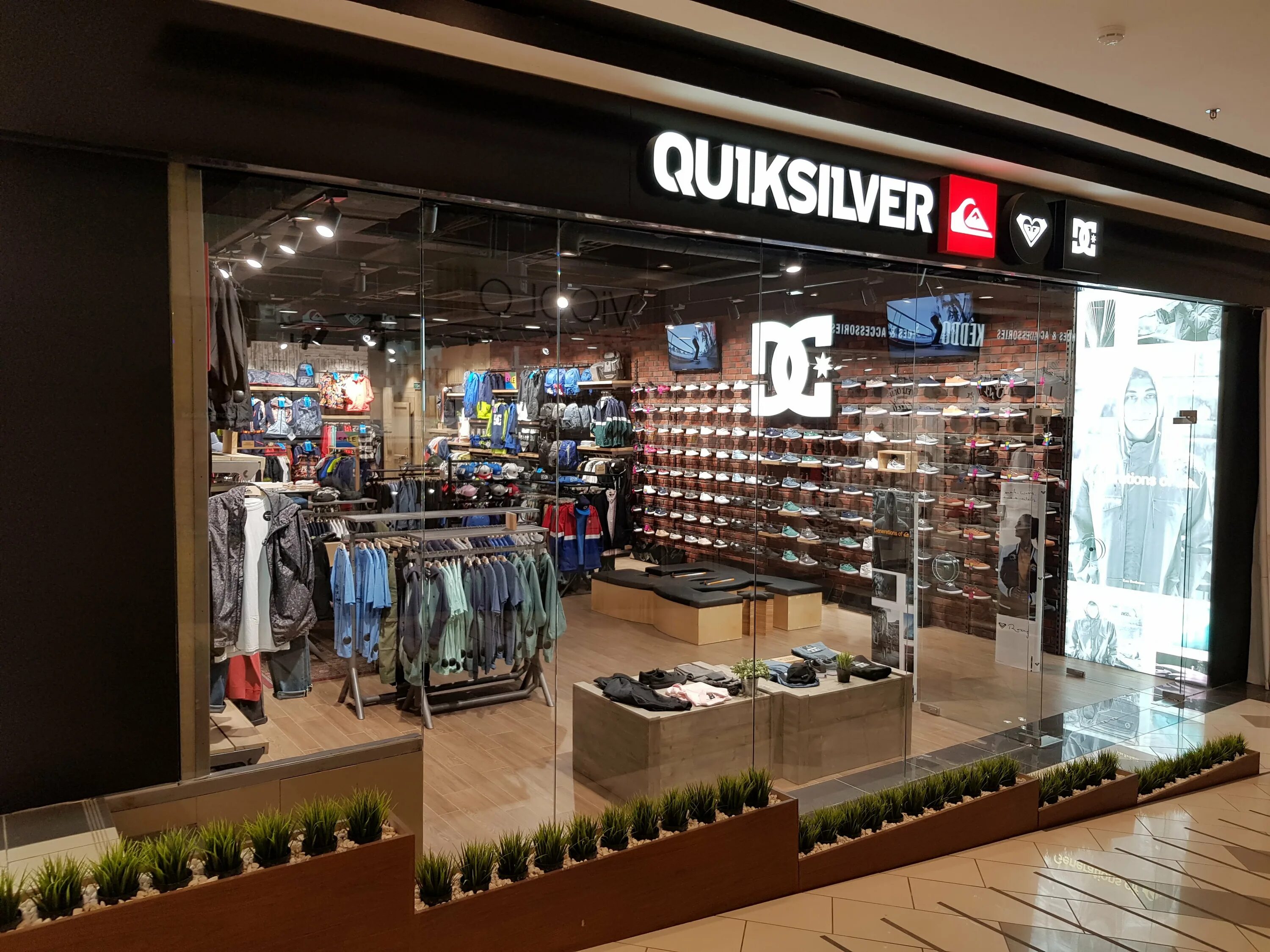 Quiksilver ул 8 марта 46 фото Больше не работает: Quiksilver, магазин одежды, Ставрополь, улица Доваторцев, 75