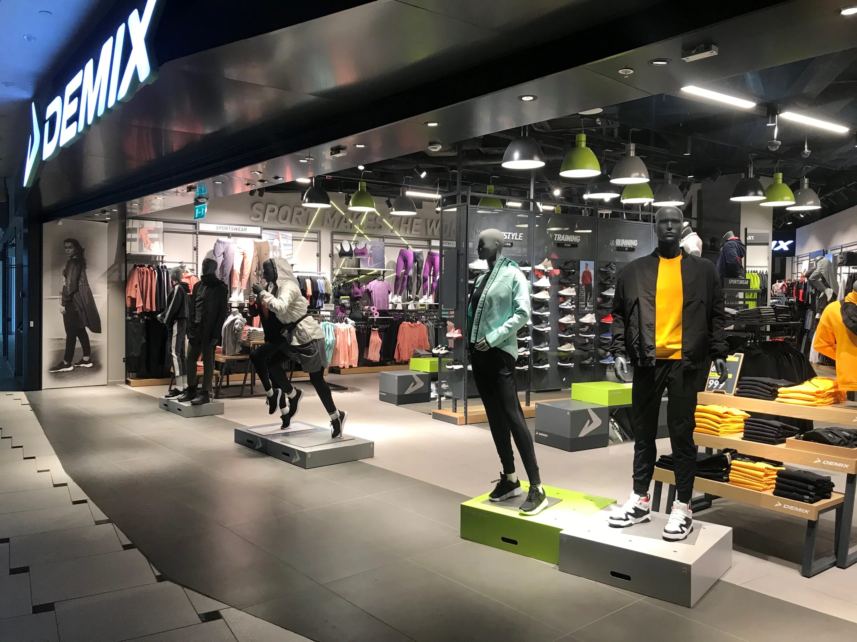 Quiksilver ул 8 марта 46 фото Фото: Demix, спортивный магазин, ул. 8 Марта, 46, Екатеринбург - Яндекс Карты