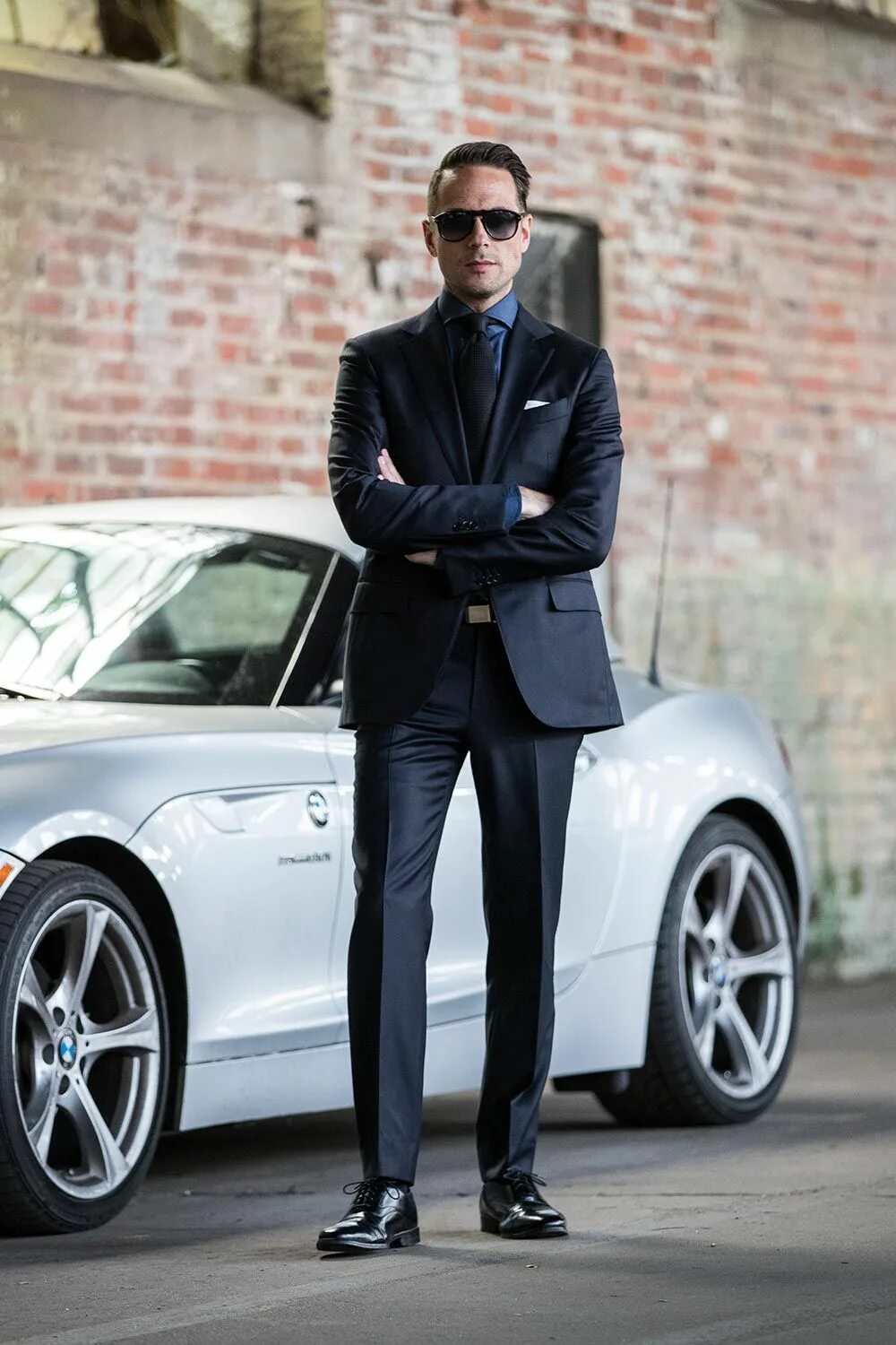 Quite luxury стиль в одежде мужской How to put together suits and sunglasses + a history of Aviators Men fashion cas