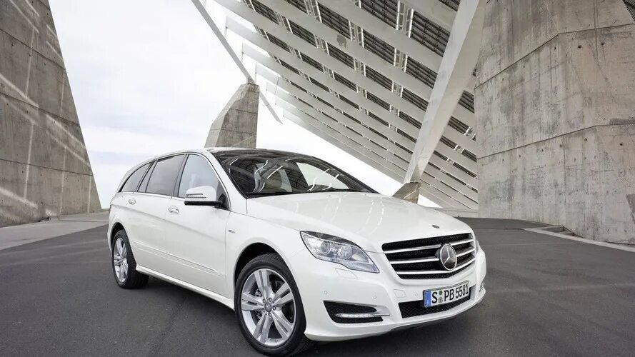 R класс фото 2010 nyias News and Reviews Motor1.com