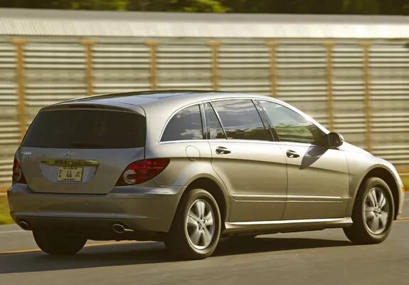 R класс фото Photos of Mercedes-Benz R 500 US-spec (W251) 2005–10