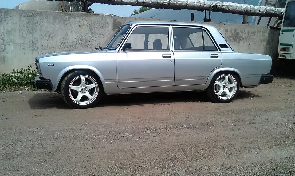 R15 на ваз фото Продал. - Lada 21074, 1,6 л, 2011 года колёсные диски DRIVE2