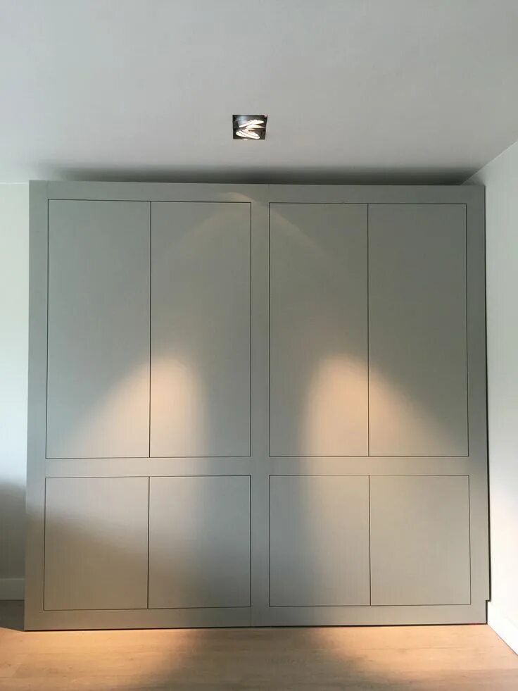 Ral 7035 в интерьере на стене Afbeeldingsresultaat voor RAL 7032 keuken Квартира, Гостиная, Шкаф