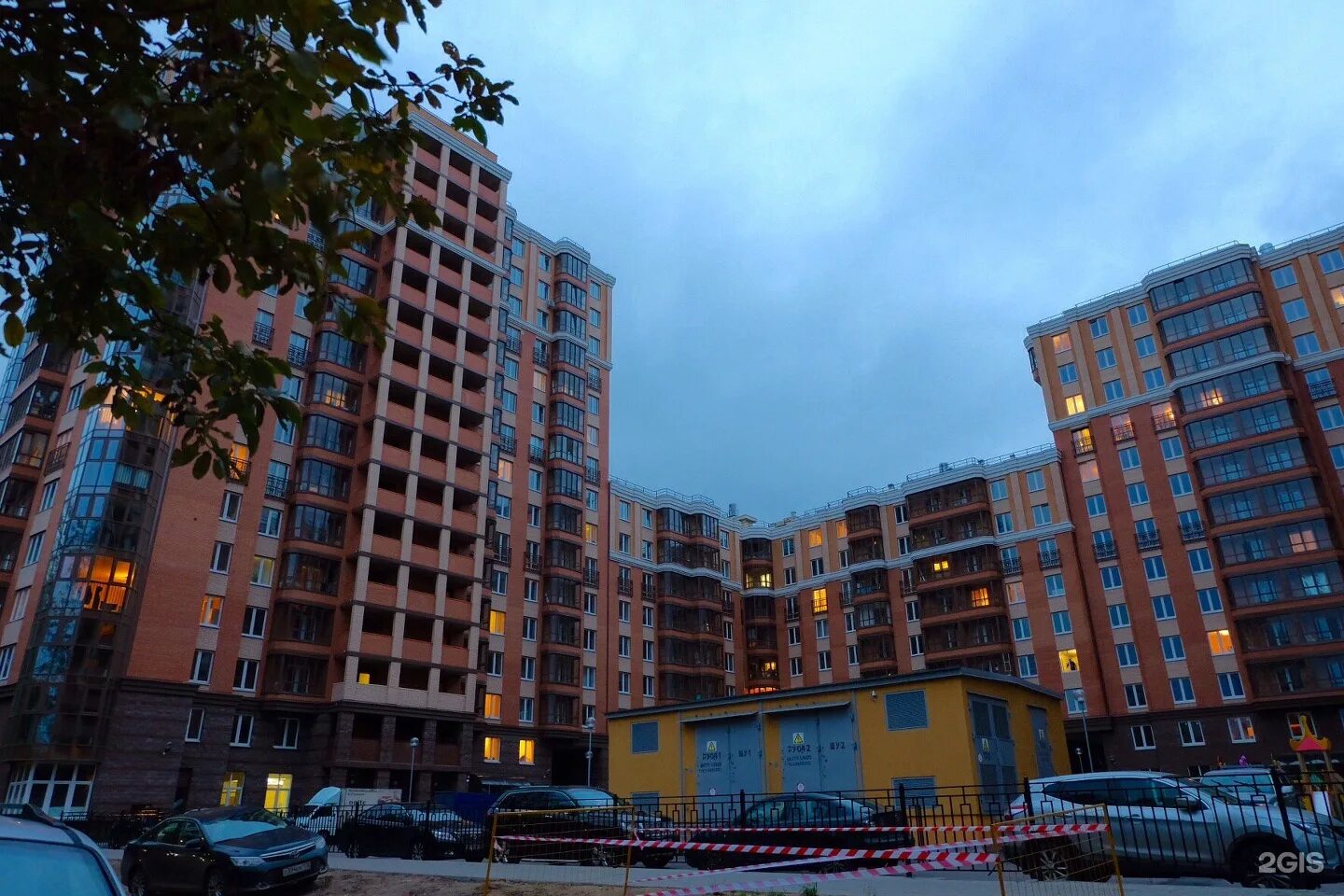 Rassvetfit лиственная ул 18 корп 1 фото Лиственная, 18 к1 в Санкт-Петербурге - 2ГИС