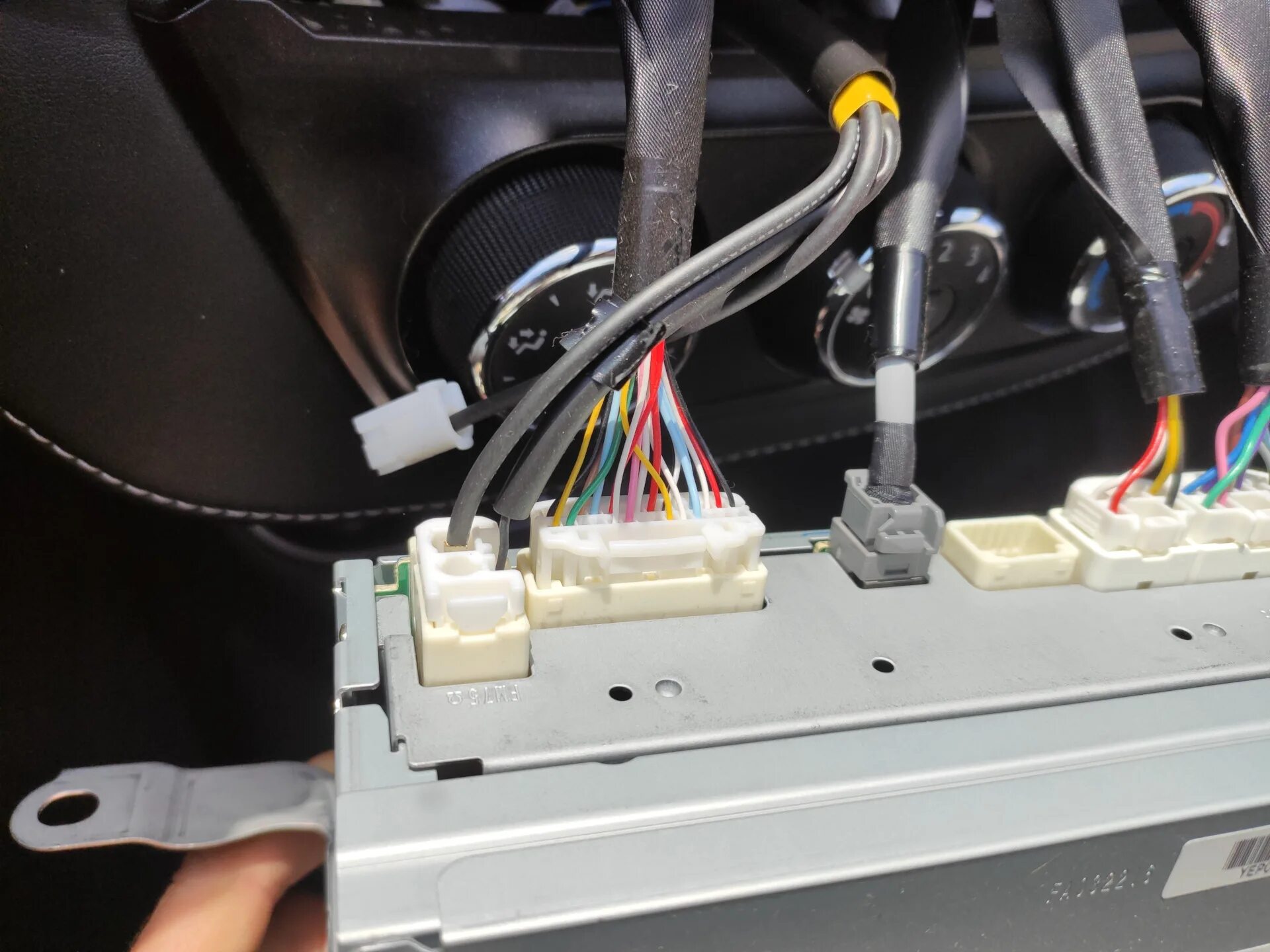 Rav4 подключение магнитолы установка rav4 Teyes сс3 - Toyota RAV4 (IV), 2 л, 2016 года автозвук DRIVE2