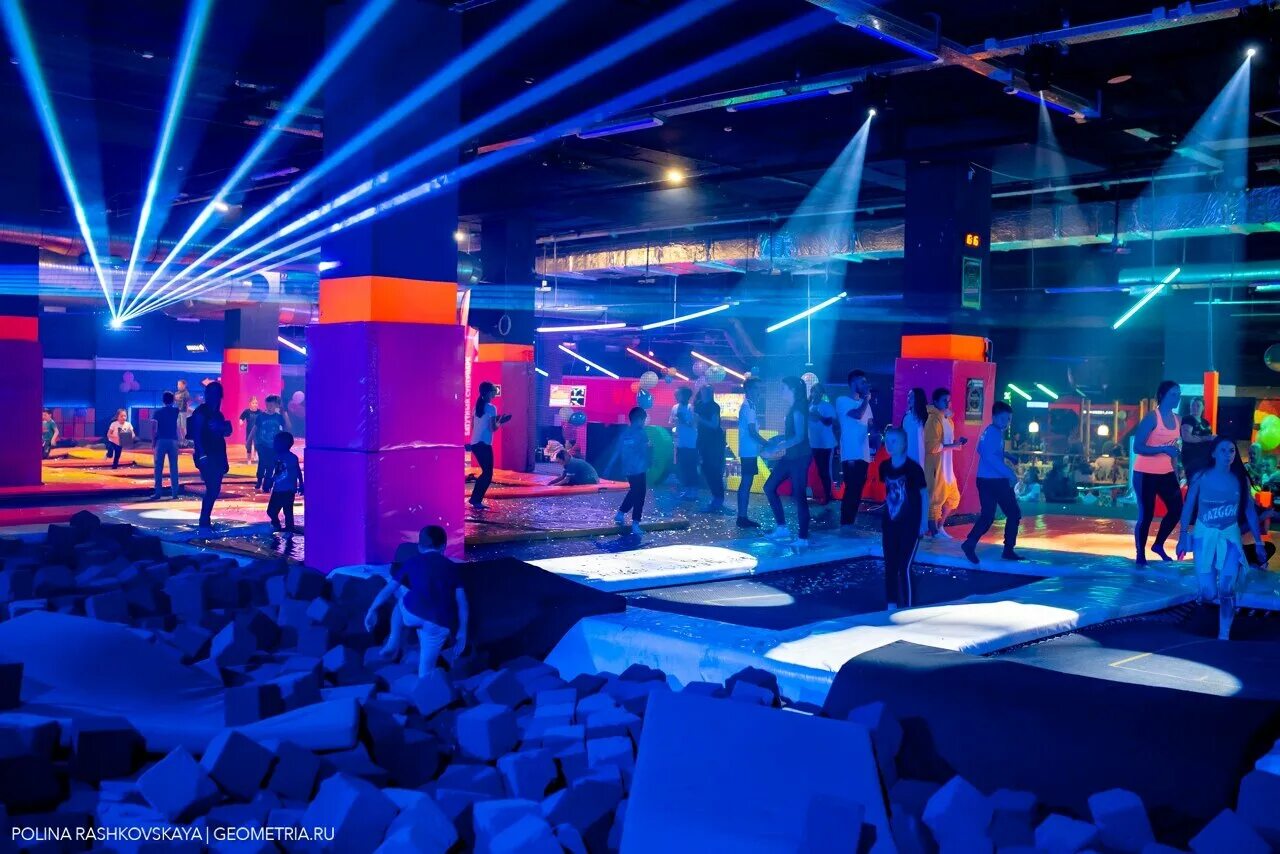 Razgon ул малышева 5 екатеринбург фото Photo: Razgon, trampoline center, Yekaterinburg, Malysheva Street, 5 - Yandex Ma