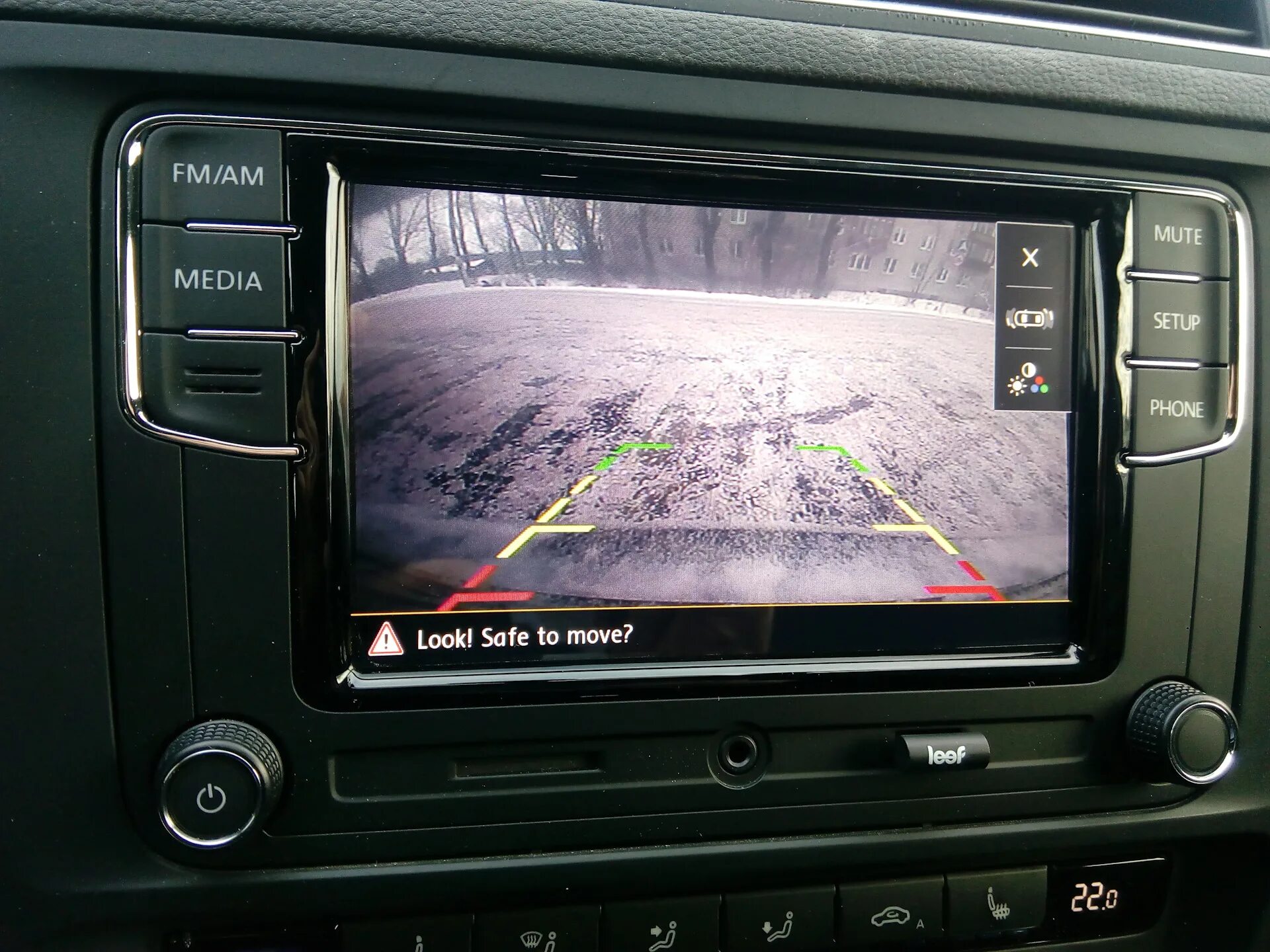 Rcd 330 подключение камеры Подключение камеры к RCD330G+ (вариант № 1) - Volkswagen Jetta VI, 1,6 л, 2014 г