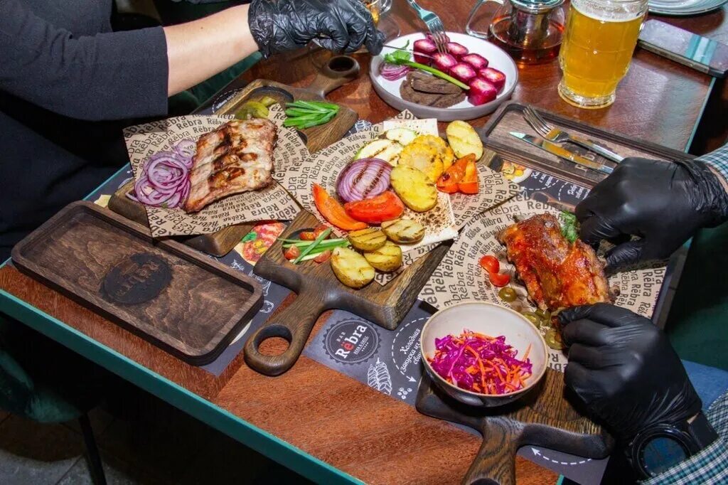 Rebra bar ул аллея героев 4 фото Rebra Bar, бар, паб, Советская ул., 15, Волгоград - Яндекс Карты