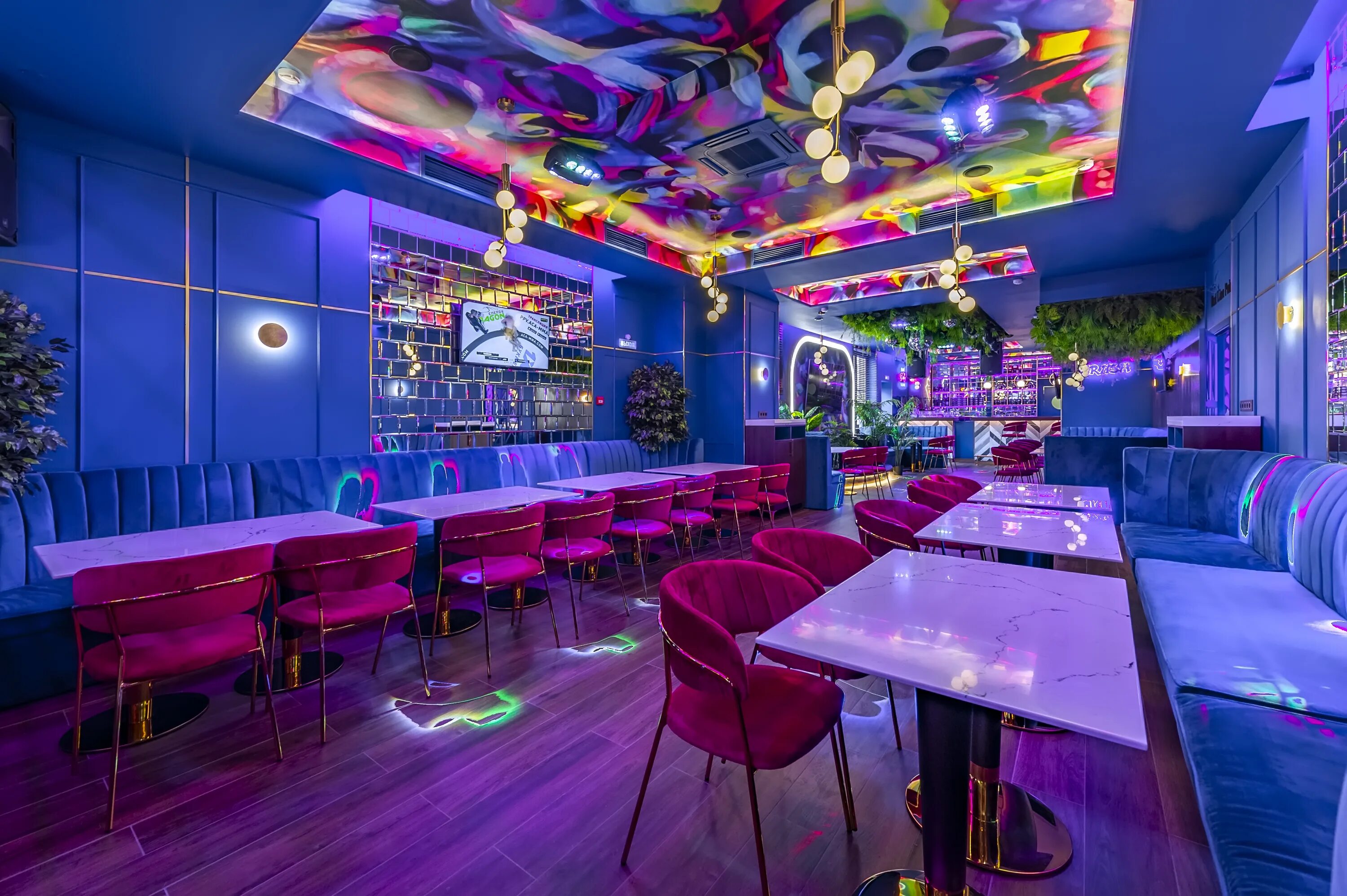 Red bar karaoke просп ленина 40 фото Отзывы о "Crush" на Цветном бульваре, Москва, Садовая-Самотёчная улица, 13, стр.