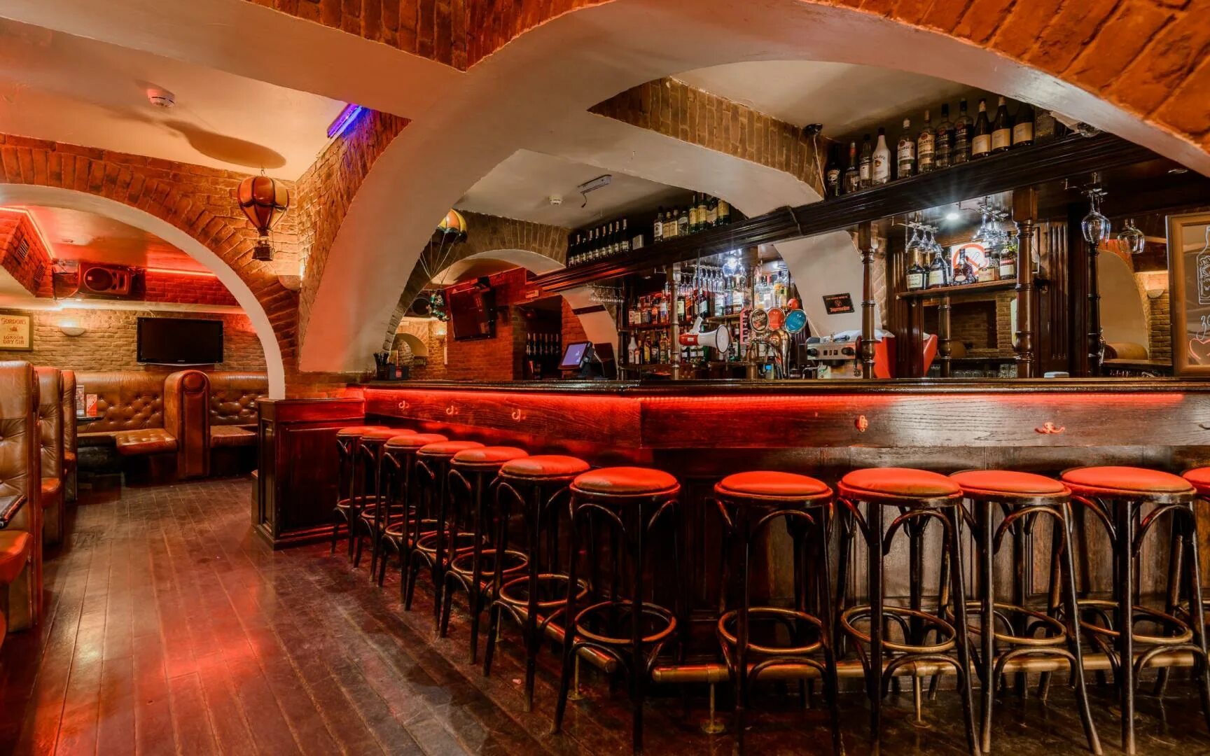 Red bar ул николаева 30 смоленск фото Караоке-клуб "RED MACHINE" - отзывы, фотографии, меню Санкт-Петербург, Караванна