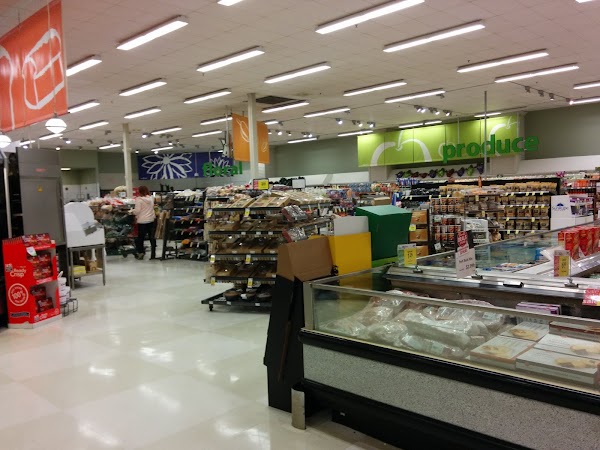 Red food красная ул 47а фото Save-On-Foods, +1 403-343-6611, 6720 52 Ave, Red Deer, AB T4N 4K9, Canada